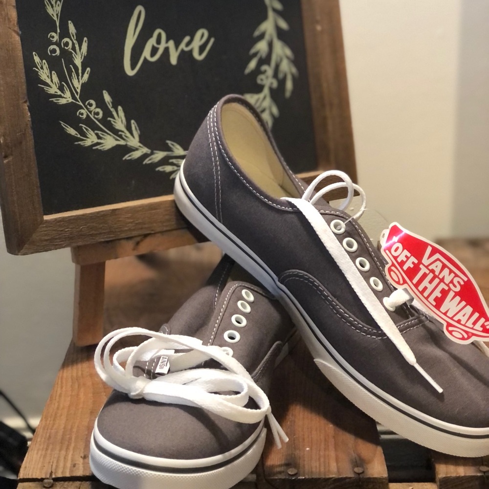 Vans Womens tennis shoes